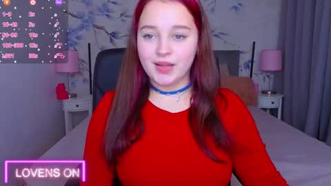 Snapshot of cutie__cutiee_ chatting on November 15, 10:04 pm Nika online show from November 15, 10:04 pm