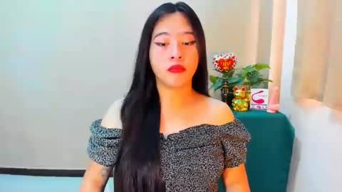 Snapshot of cutie_asianwoman chatting on October 1, 6:52 am cutie_asianwoman online show from October 1, 6:52 am