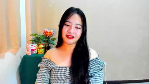 Snapshot of cutie_asianwoman chatting on October 11, 6:34 am cutie_asianwoman online show from October 11, 6:34 am