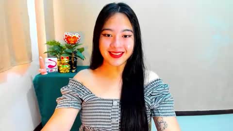 Snapshot of cutie_asianwoman chatting on October 12, 6:45 am cutie_asianwoman online show from October 12, 6:45 am