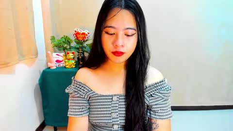 Snapshot of cutie_asianwoman chatting on October 14, 6:58 am cutie_asianwoman online show from October 14, 6:58 am