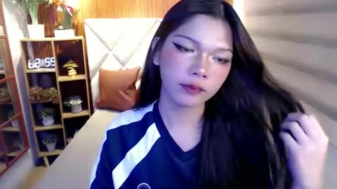 cutie_chinnie online show from March 18, 11:46 am