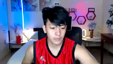 Neil Taylor online show from February 19, 1:51 pm