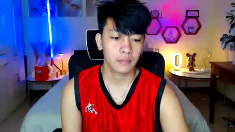 Neil Taylor online show from February 20, 3:03 am