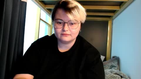 Sophie  Lilith online show from April 28, 1:15 am