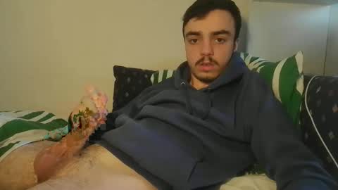 cutie garlix online show from March 17, 3:26 pm