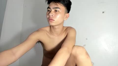 Snapshot of cutie_luwi chatting on November 23, 8:30 pm luwi online show from November 23, 8:30 pm