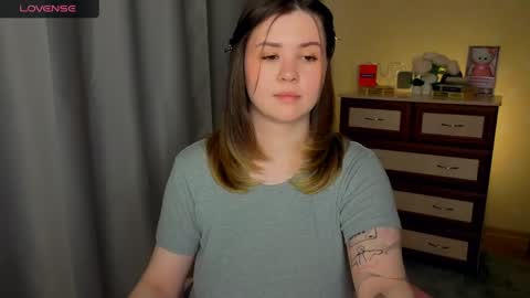 mili online show from April 25, 10:40 am