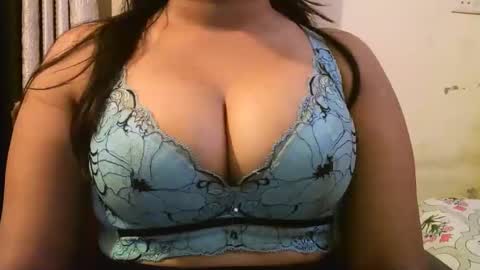 Ruhii online show from March 25, 4:57 pm
