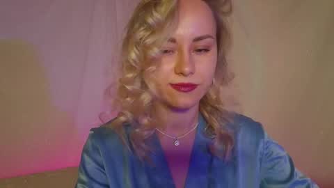 cutie_xoxo_ online show from May 26, 7:48 am