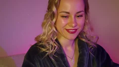 cutie_xoxo_ online show from May 29, 8:18 pm