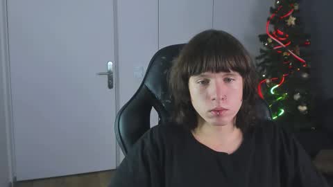 Snapshot of cutiekai_ chatting on December 21, 10:06 pm cutiekai_ online show from December 21, 10:06 pm