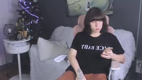 Snapshot of cutiekai_ chatting on January 10, 4:03 am cutiekai_ online show from January 10, 4:03 am