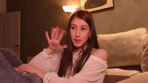 cutieleyla online show from May 15, 11:45 pm