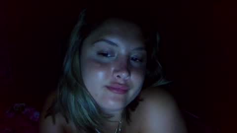 Snapshot of cutieoggg420 chatting on July 9, 6:50 am Cutieoggg420 online show from July 9, 6:50 am