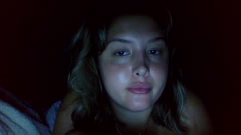 Snapshot of cutieoggg420 chatting on July 24, 3:04 am Cutieoggg420 online show from July 24, 3:04 am