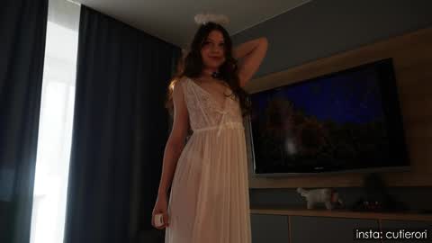 Snapshot of cutierori chatting on September 18, 4:14 am Rori  Instagram cutierori  online show from September 18, 4:14 am