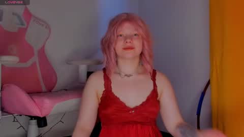 CutieSue online show from July 1, 2:35 am