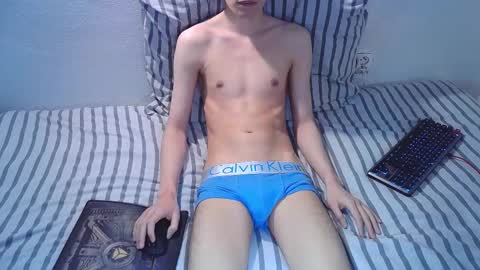 Snapshot of cutotorry chatting on February 1, 11:36 pm torry online show from February 1, 11:36 pm