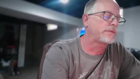 cuuminpussy online show from April 21, 11:18 pm