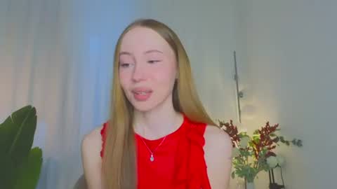 Snapshot of cuute_angell chatting on July 21, 5:15 pm Virginia See you on Sunday online show from July 21, 5:15 pm