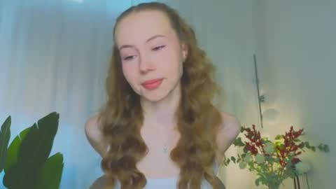 Snapshot of cuute_angell chatting on July 22, 5:05 pm Virginia See you on Sunday online show from July 22, 5:05 pm