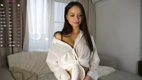 Cwen online show from November 17, 7:14 am