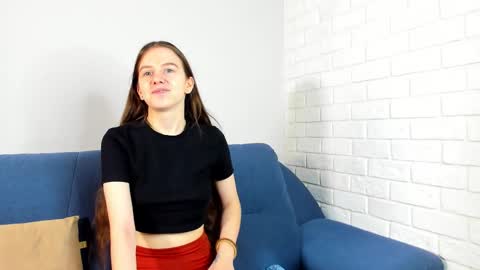 Ashly online show from December 19, 7:10 pm