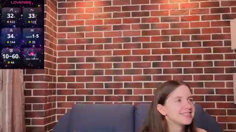 Snapshot of cwendenmon chatting on July 23, 1:58 am Ashly online show from July 23, 1:58 am