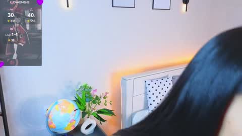 Snapshot of cweneharwick chatting on January 17, 3:11 pm Welcome in my room My name is Mila did you miss me lets play - check menu to have fun online show from January 17, 3:11 pm