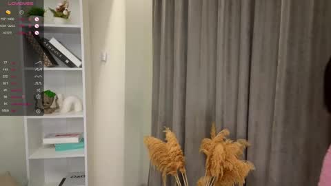 Snapshot of cweneharwick chatting on October 1, 3:07 pm Welcome in my room My name is Mila did you miss me lets play - check menu to have fun online show from October 1, 3:07 pm