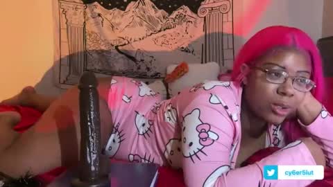 Snapshot of cy6er5lutt chatting on October 27, 6:45 pm nycki online show from October 27, 6:45 pm