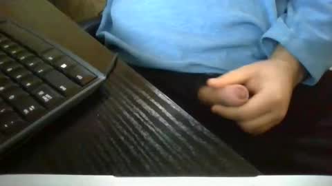 Snapshot of cybercustodian chatting on December 4, 2:26 pm cybercustodian online show from December 4, 2:26 pm