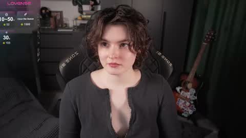 Helen Blossom online show from July 30, 2:27 pm