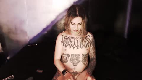 Snapshot of cybertrouble_ chatting on January 14, 2:29 am Nikki online show from January 14, 2:29 am