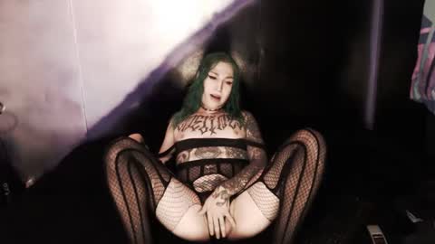 Snapshot of cybertrouble_ chatting on March 6, 11:09 pm Nikki online show from March 6, 11:09 pm