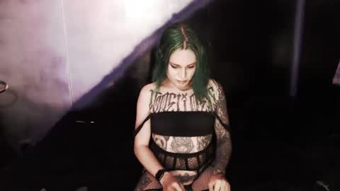 Snapshot of cybertrouble_ chatting on March 12, 11:01 pm Nikki online show from March 12, 11:01 pm