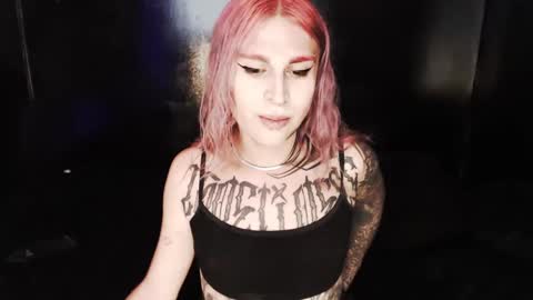 Snapshot of cybertrouble_ chatting on October 3, 10:29 pm Nikki online show from October 3, 10:29 pm