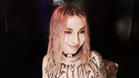 Snapshot of cybertrouble_ chatting on November 21, 12:21 am Nikki online show from November 21, 12:21 am