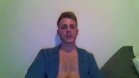 Snapshot of cyl1987 chatting on November 30, 6:06 am cyl1987 online show from November 30, 6:06 am