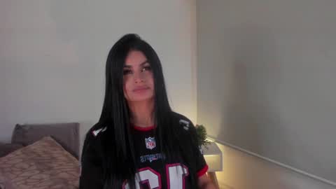 Snapshot of cylie_lee chatting on December 29, 7:43 pm Cylie online show from December 29, 7:43 pm