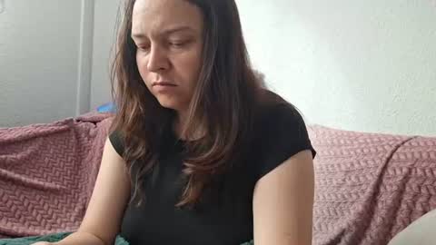 Snapshot of cyndee_winter chatting on June 17, 4:08 pm Cyndee Winter online show from June 17, 4:08 pm