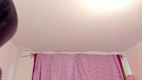 Cynthia online show from November 12, 1:33 pm