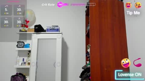 Snapshot of cynthiawatson_ chatting on April 28, 1:27 pm Cynthia online show from April 28, 1:27 pm