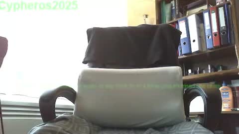 Snapshot of cypheros2025 chatting on January 6, 8:03 am Chris online show from January 6, 8:03 am