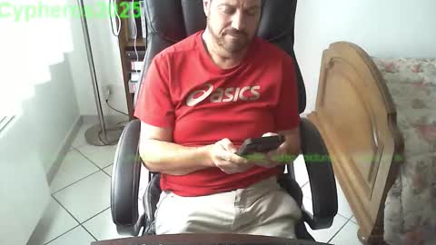 Snapshot of cypheros2025 chatting on October 1, 8:53 am Chris online show from October 1, 8:53 am