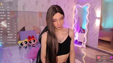cyrus_tay online show from July 24, 4:21 am