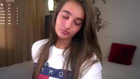 Isabella online show from September 28, 1:33 am