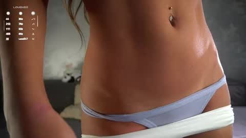 Isabella online show from May 20, 1:12 am