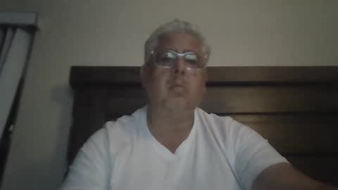 Snapshot of czar1974 chatting on January 7, 12:35 am czar1974 online show from January 7, 12:35 am